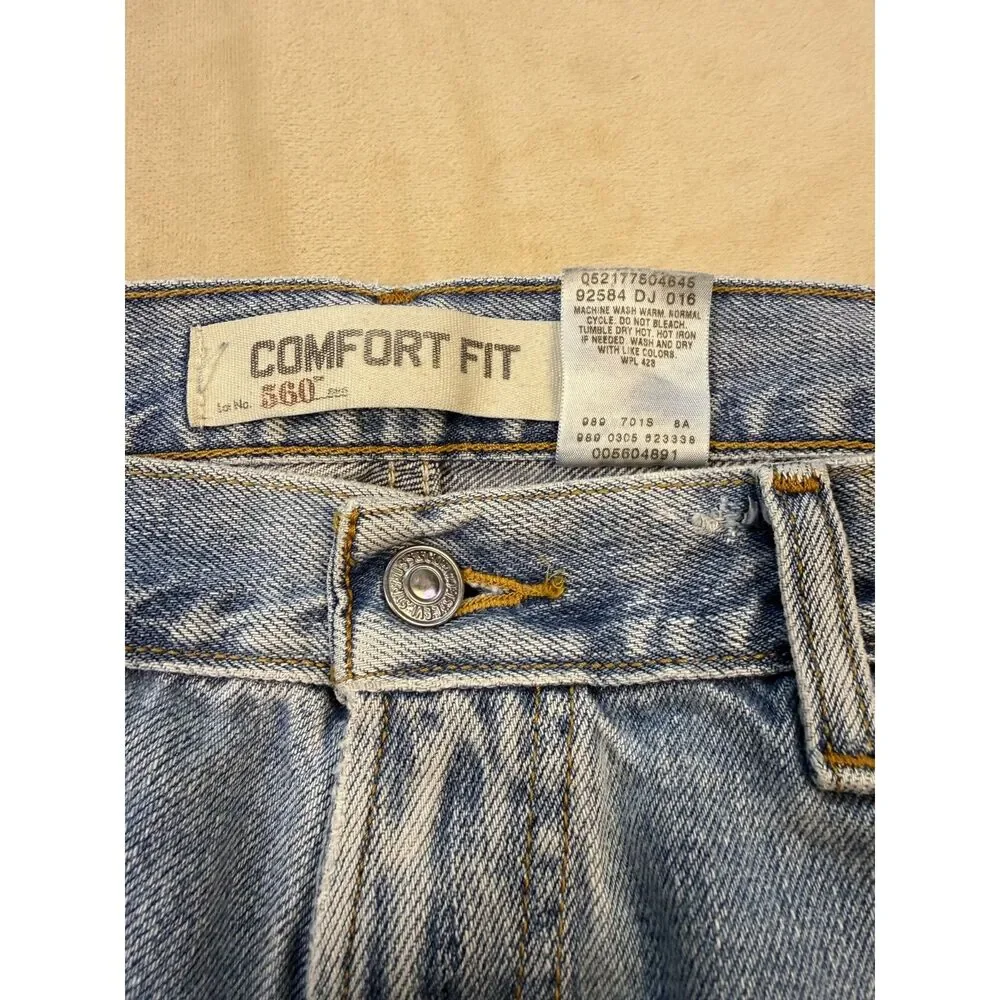 Levi’s 560 Comfort Fit W34 Light Wash Denim Cutoff Shorts Vintage Style